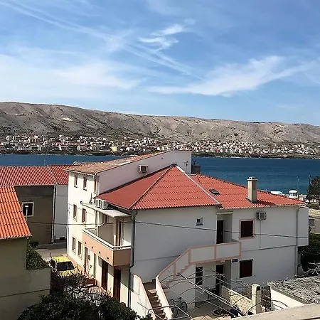 Luna Apartment