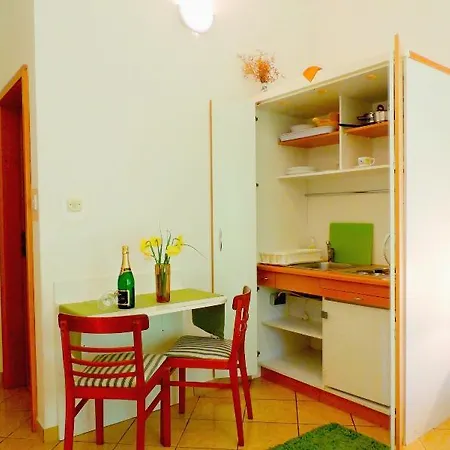 Luna Apartment