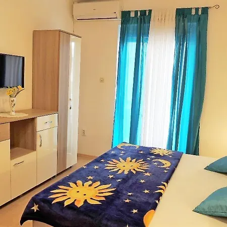 Luna Apartment Pag Town